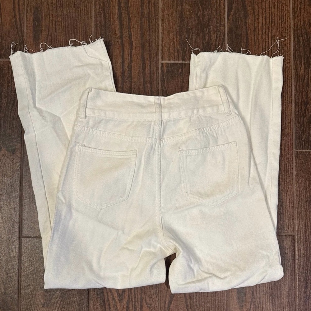 Cloud Ten Woman’s White Denim NWOT - Picture 3 of 4